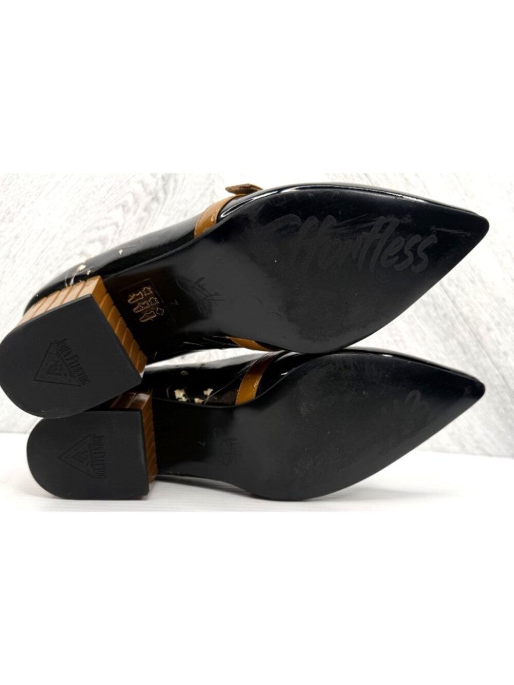 John Fluevog Gigi Effortless Womens 7 Black Floral Patent Mary Jane Pumps Y2K - Picture 9 of 14